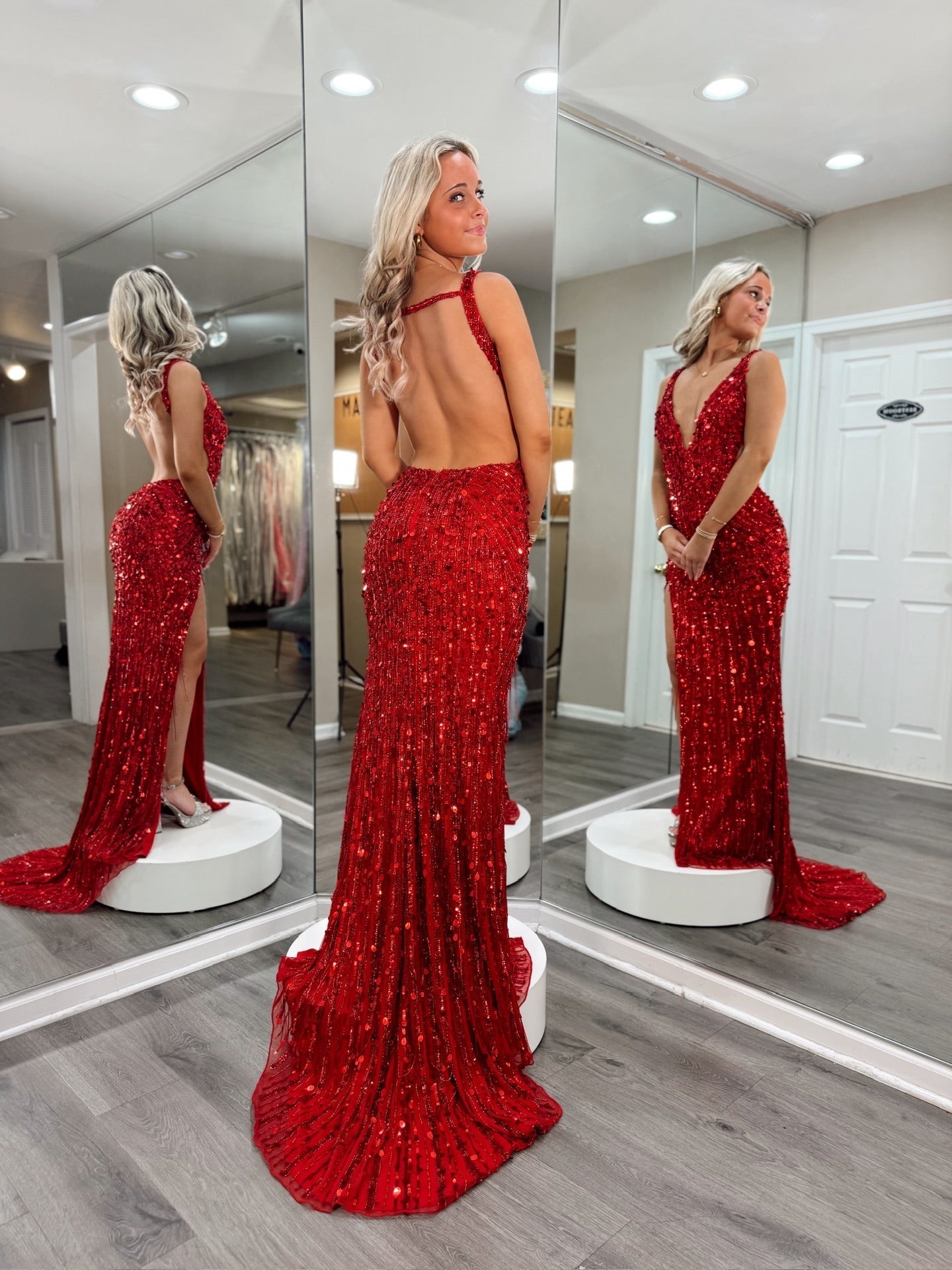 Sparkly Mermaid V Neck Red Sequins Long Prom Dress with Split Front - View 2 | VelvetHem