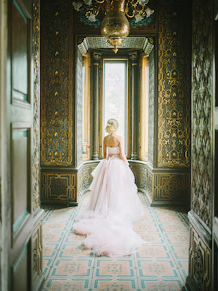 Strapless Pink Ruffles Wedding Dresses New Arrival Sleeveless Bridal Gowns with long Train