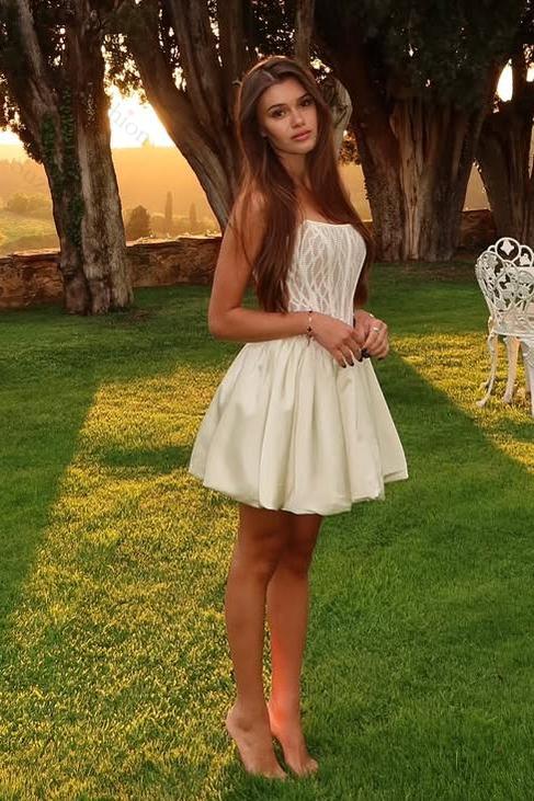 Strapless Sleeveless Homecoming Dress A Line Short Evening Formal Dress With Lace