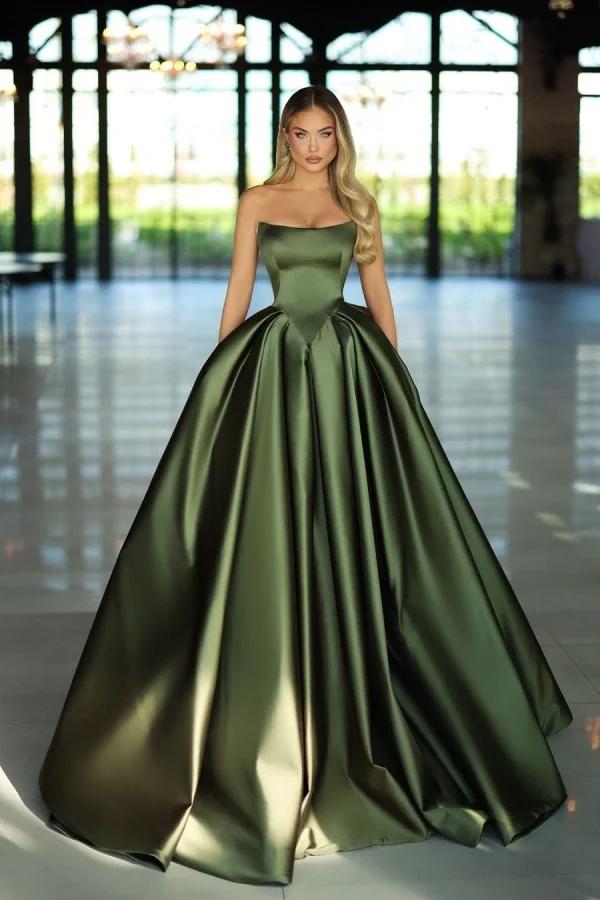 Strapless Sleeveless Long A Line Evening Formal Dress With Pockets Pleated