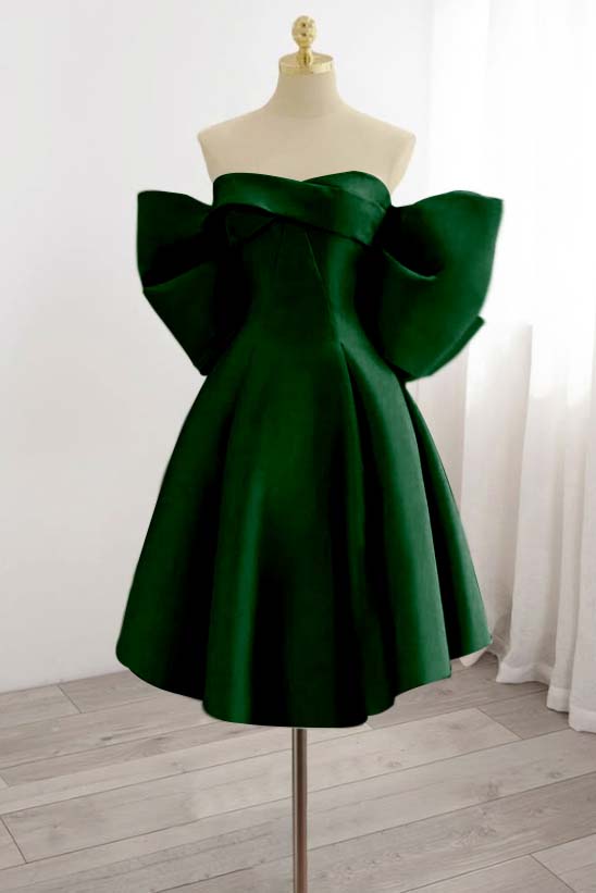 Strapless Sleeveless Short Homecoming Dress With Bowknot Pleated