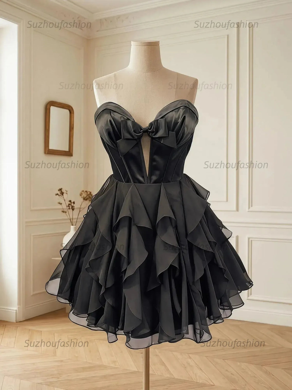 Suzhoufashion Strapless Sweetheart Bow Accent Tiered Ruffle Homecoming Dresses Mini Cocktail Dress