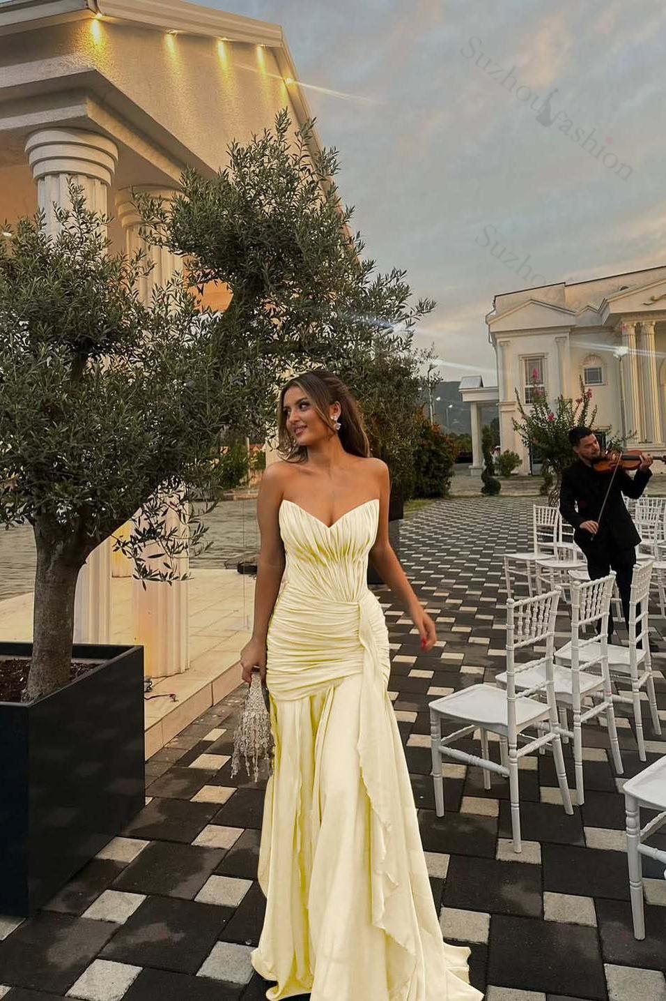 Strapless V Neck Sleeveless Long Evening Formal Dress With Pleated Ruffle