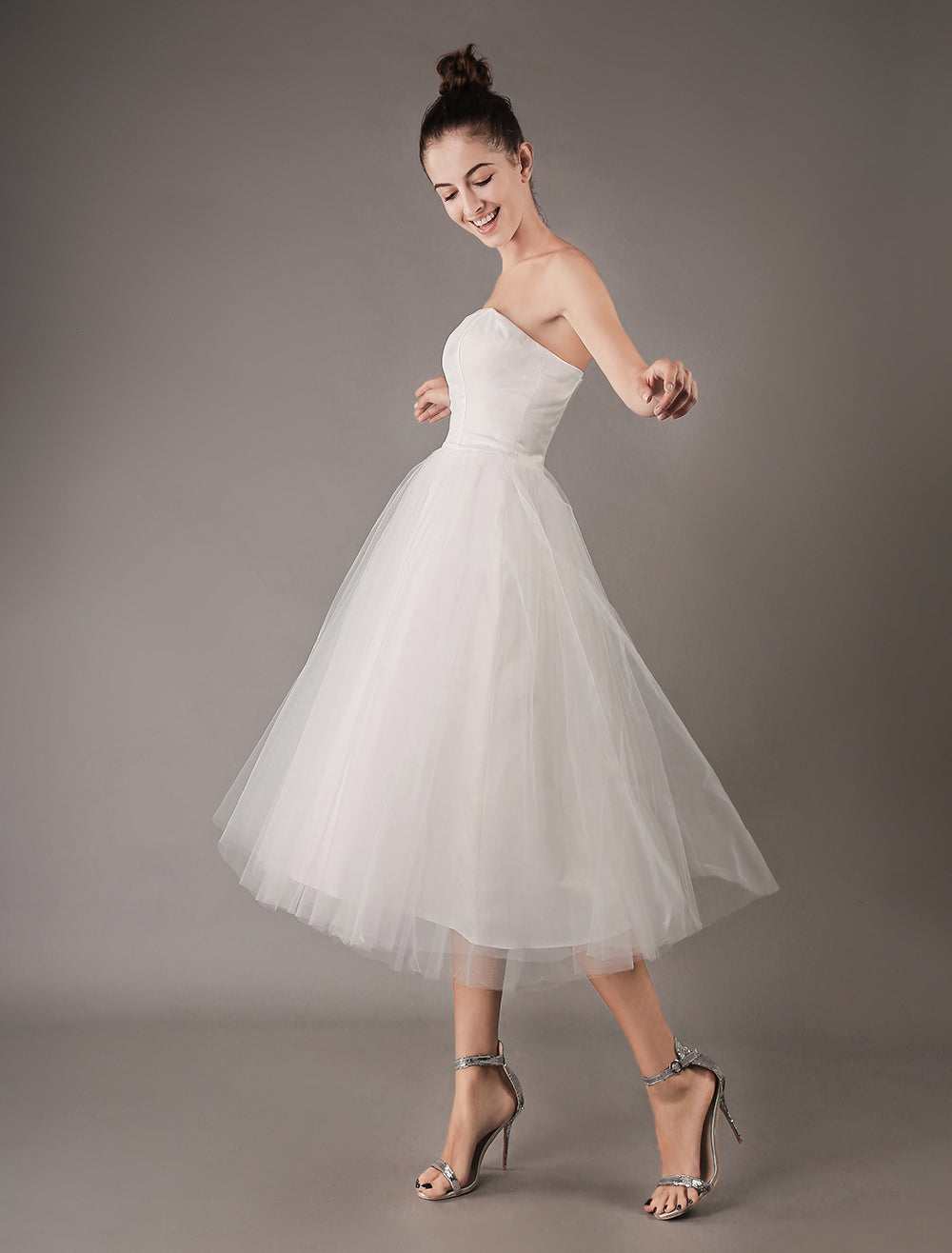 Strapless White Tulle Knee-Length Zipper Beach Wedding Dresses