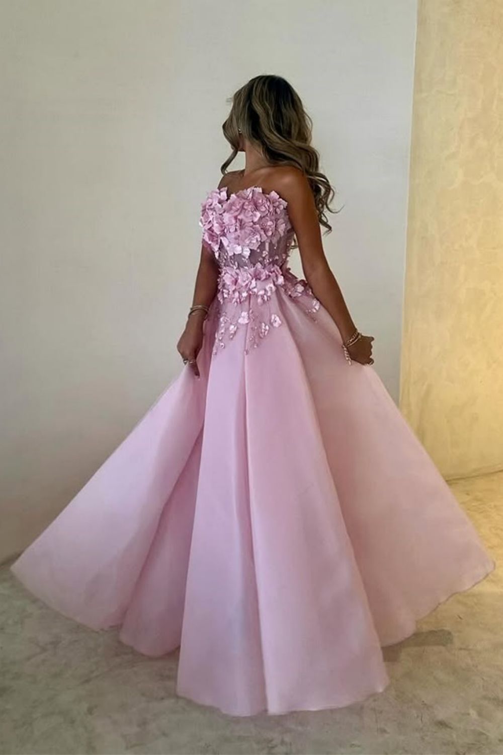 Stunning A-Line Pink Sweetheart Lace Up Long Party Dress with Appliques