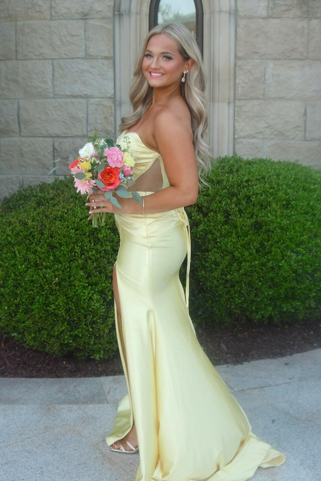 Stunning Mermaid Sweetheart Yellow Long Prom Dress with Beading - View 6 | VelvetHem