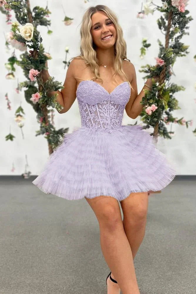 Red A-Line Sweeteart Lace Up Back Short Tulle Homecoming Dress