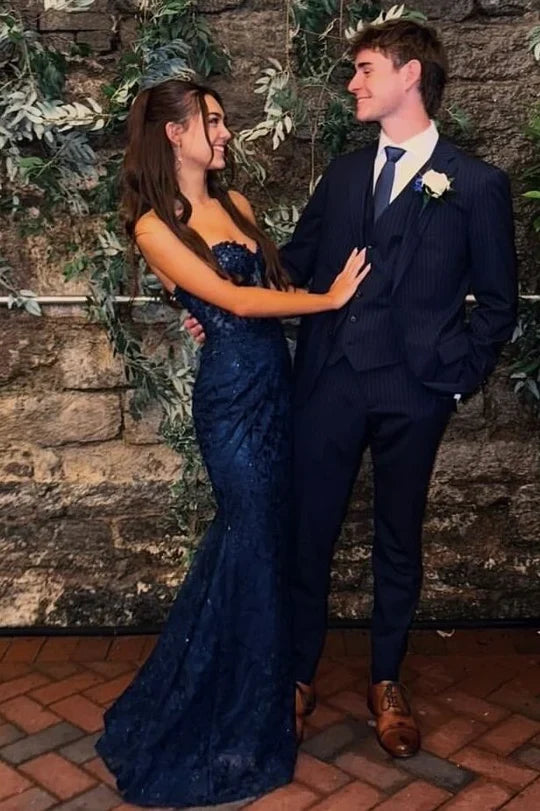 Stunning Black Sweetheart Backless Mermaid Long Prom Dress with Appliques