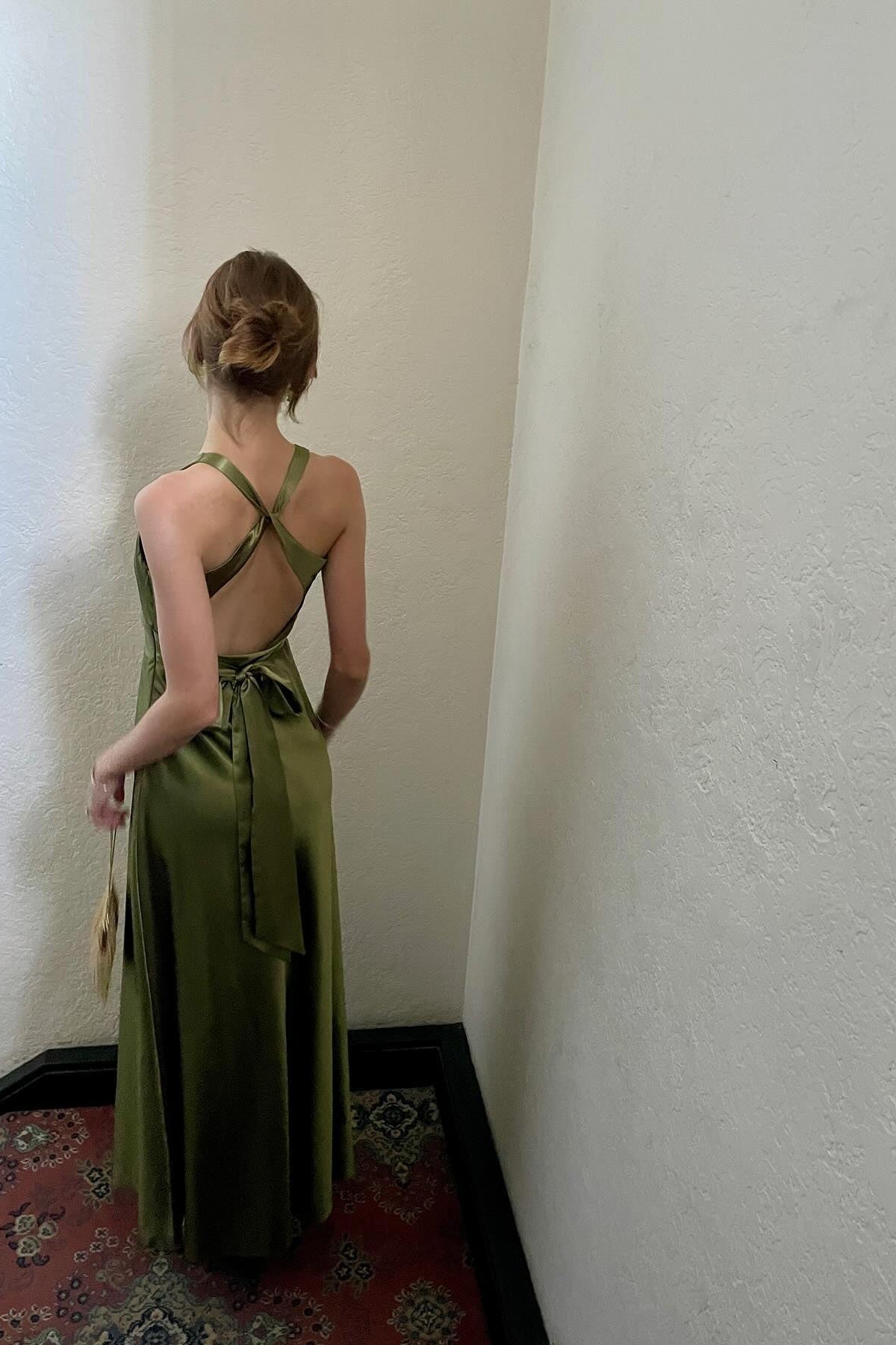 Suzhoufashion Stylish Sheath V Neck Green Long Party Dress With Open Back Bowknot Formal Evening Gown