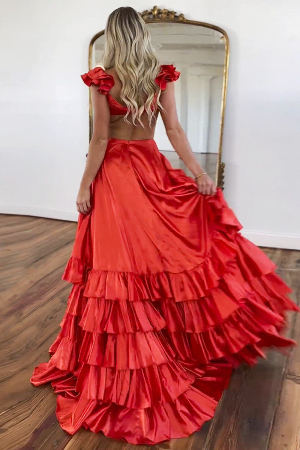 Satin Red A-Line Cutout Waist V-Neck Tiered Prom Dress With Split - View 2 | VelvetHem