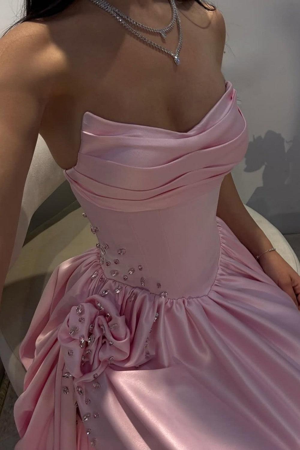 Suzhoufashion Pale Pink Satin Strapless Homecoming Dress With Rhinestone 3D Flower And High Slit Formal Evening Gown