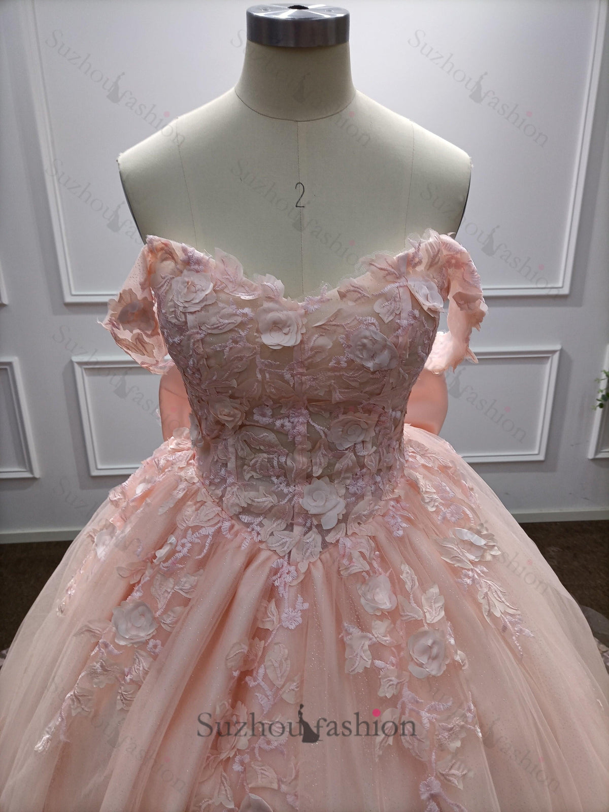 Suzhoufashion Pink Quinceanera Dress Lace Appliques Ball Gown Off the Shoulder Sweet 16 Dress