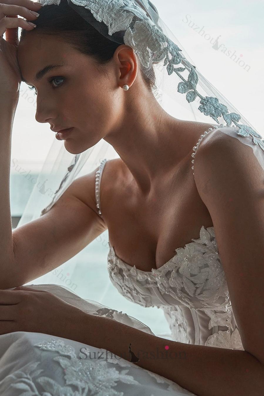Suzhoufashion Spaghetti Straps Wedding Dress A Line Bridal Gown with Beaded Lace Appliques