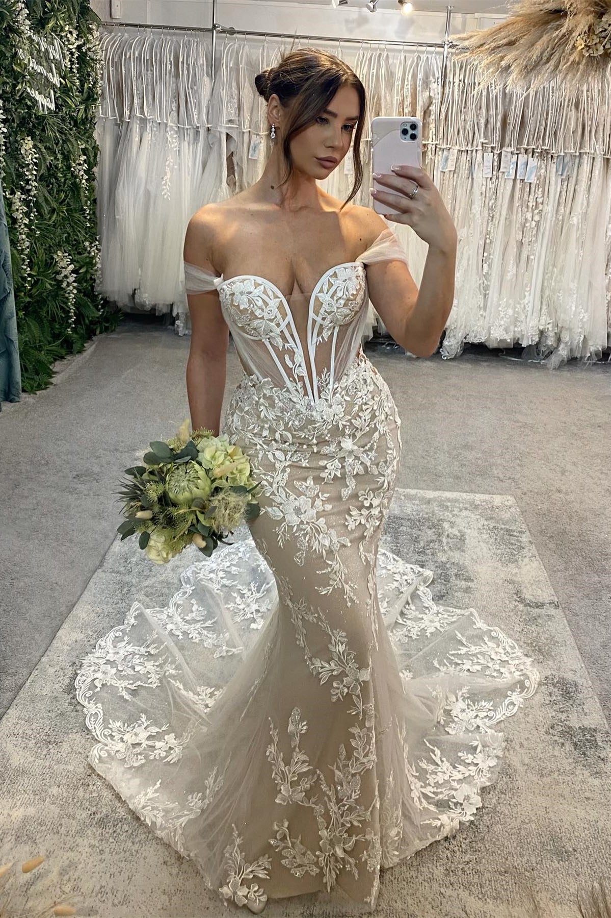 Sweetheart Long Mermaid Off-the-shoulder Glitter Appliqu� Wedding Dress (ZD17464) - VelvetHem
