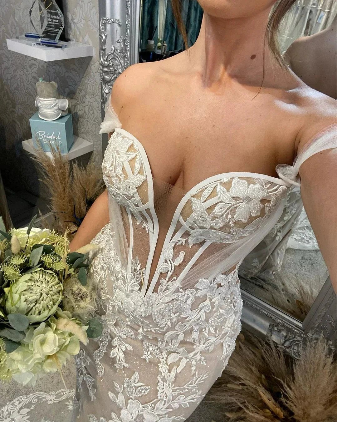 Sweetheart Long Mermaid Off-the-shoulder Glitter Appliques Wedding Dress (ZD15664)