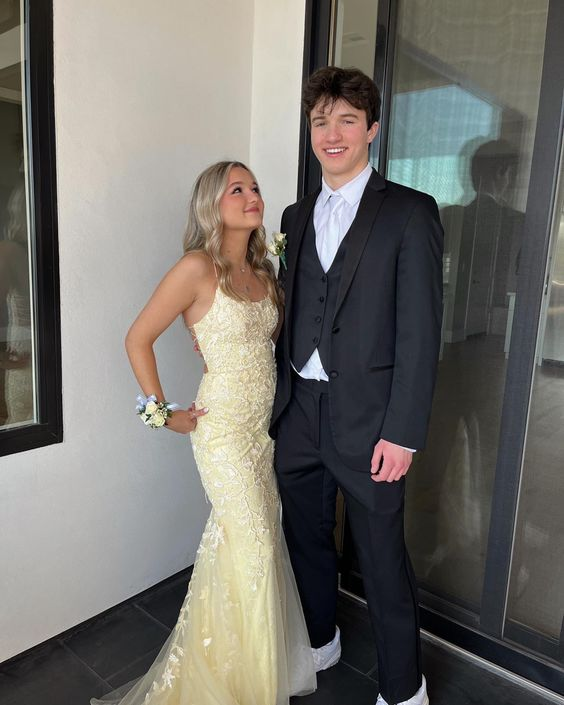 Sexy Yellow Lace/Tulle Long Prom Dresses,Evening Dresses,Winter Formal Dresses - VelvetHem