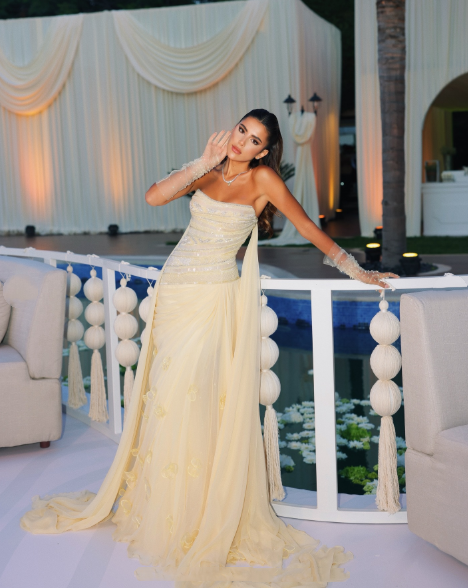 Charming Strapless Chiffon Pleated Sequin Appliques Mermaid Evening Dress Long Party Gown - View 5 | VelvetHem