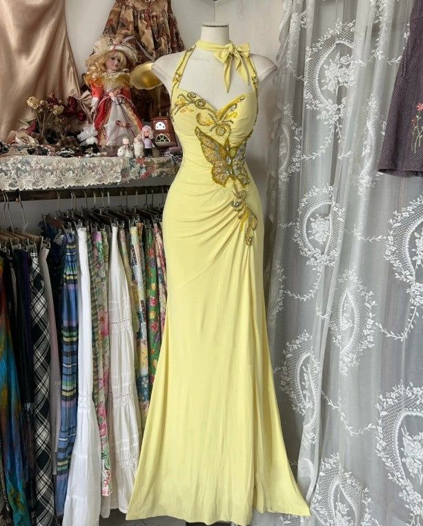 Elegant Yellow Mermaid Halter Neck Sequin Diamond Long Prom Dress Backless Slit Evening Dress Y8554 - VelvetHem