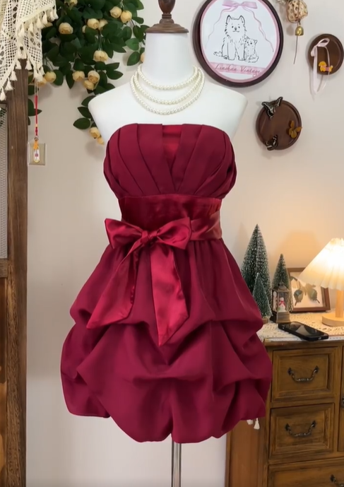 Vintage Burgundy Satin Pleated A Line Cocktail Dress Strapless Grade Homecoming Dress Birthday Outfits - VelvetHem