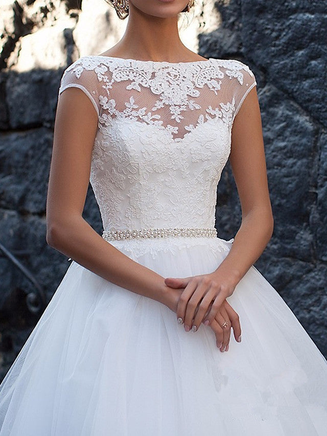 Vintage A-Line Wedding Dress Bateau Lace Cap Sleeve Glamorous Bridal Gowns Illusion Detail Backless with Sweep Train