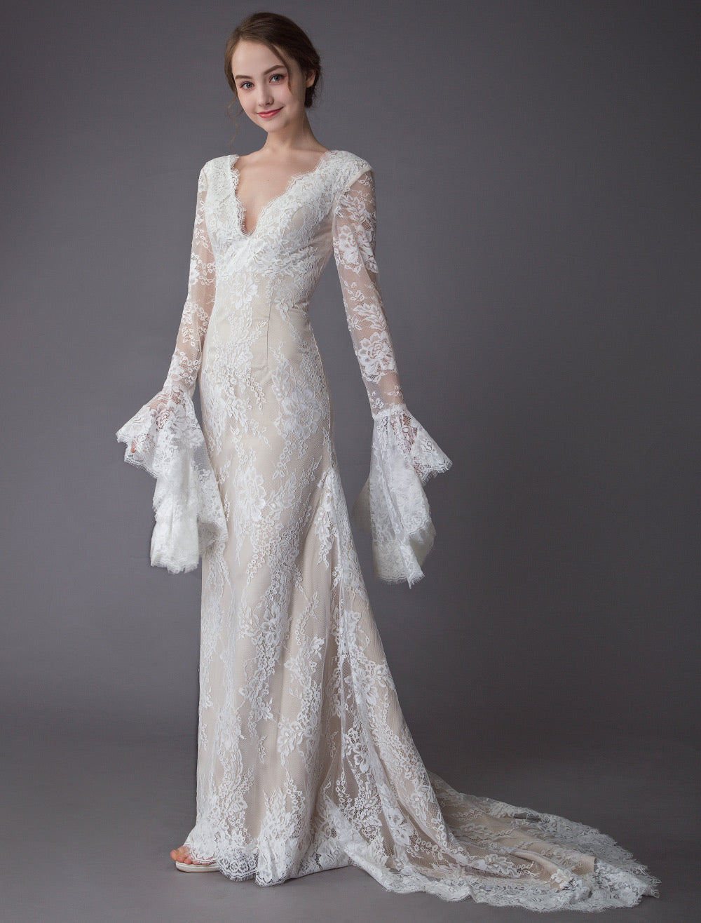 Vintage Deep V Neck Long Sleeves Lace A-Line Beach Wedding Dresses
