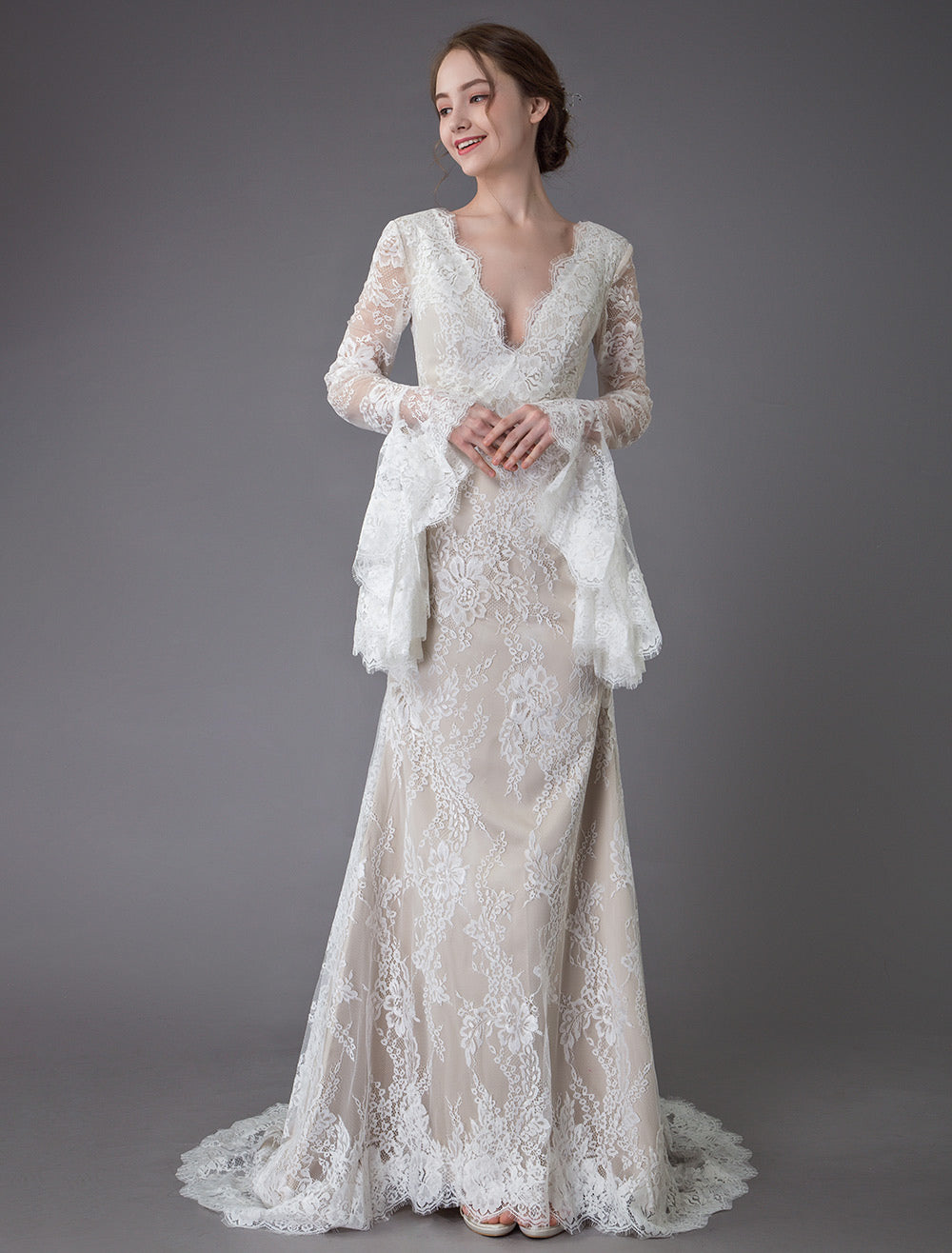 Vintage Deep V Neck Long Sleeves Lace A-Line Beach Wedding Dresses