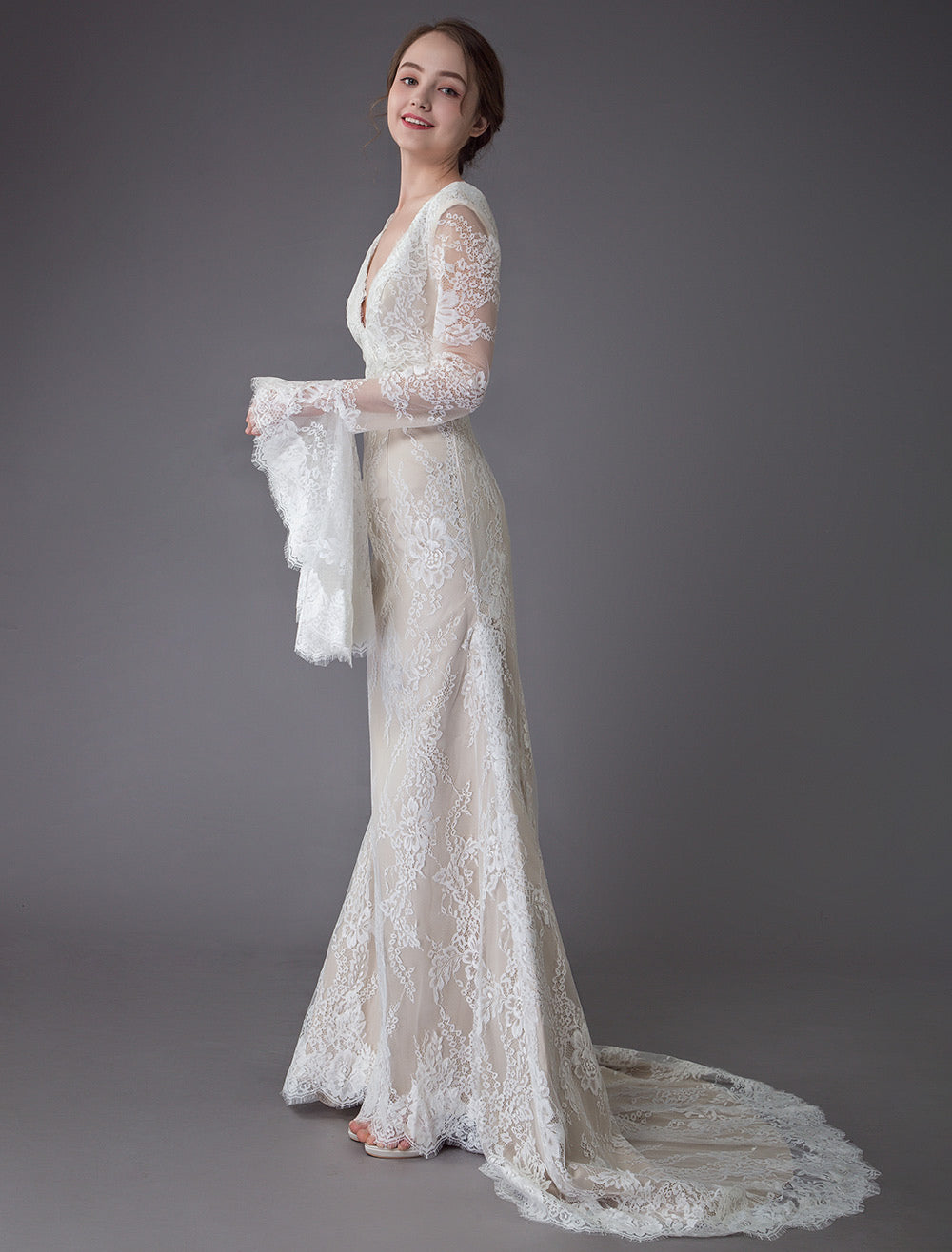 Vintage Deep V Neck Long Sleeves Lace A-Line Beach Wedding Dresses