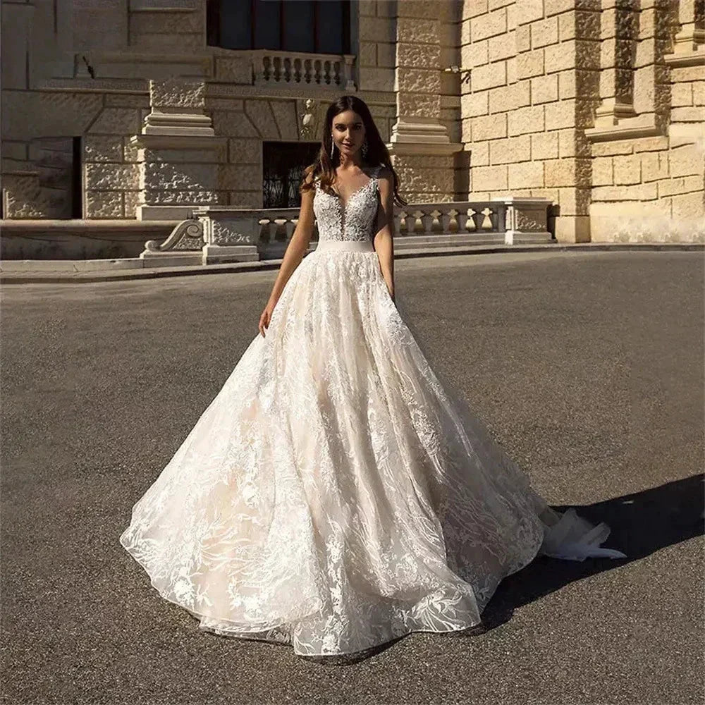 Vintage Spaghetti Straps Vestidos De Novia Elegant V-Neck Wedding Dresses Appliques Sleeveless Vestido De Noiva (ZD14272)