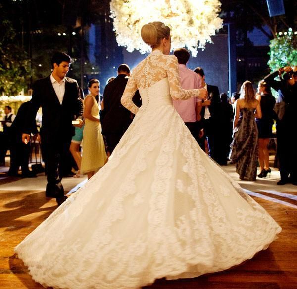 Vintage White Long Sleeve Lace Wedding Dress A-Line Vestidos De Noiva Formal Bridal Gowns