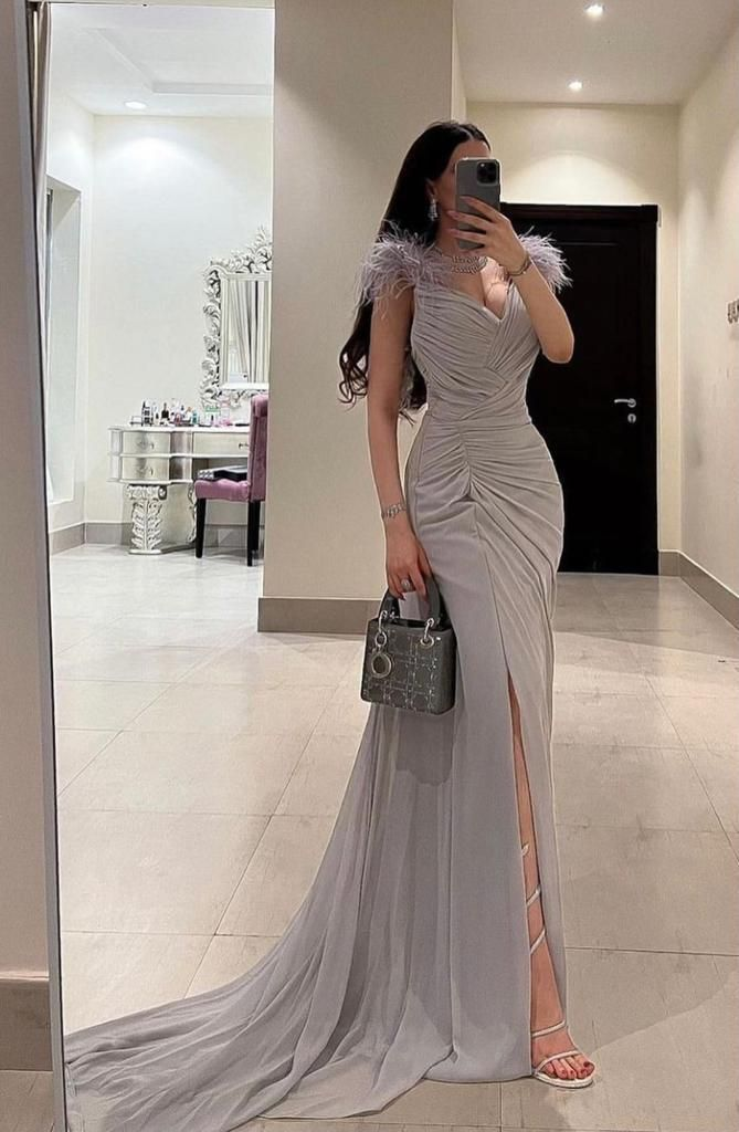 Elegant Mermaid Prom Dress For Women Feather V-Neck Pleat Split Party Evening Dress - VelvetHem