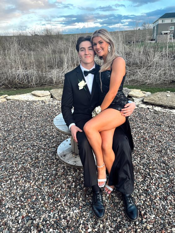 Elegant Black Sheath Prom Dress Black Evening Gown Y6516 - VelvetHem