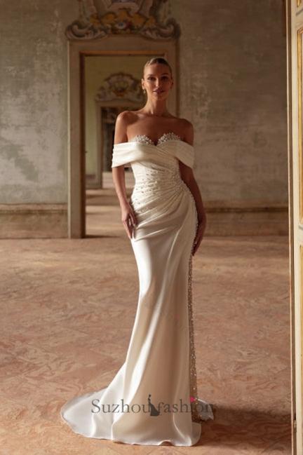 White Beach Wedding Dress Mermaid Sweetheart Off The Shoulder Sleeveless Panel Train Satin Bridal Gown With Pearls