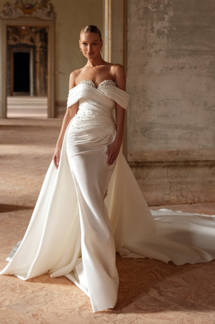 White Beach Wedding Dress Mermaid Sweetheart Off The Shoulder Sleeveless Panel Train Satin Bridal Gown With Pearls