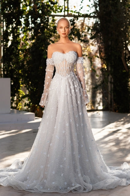White Beach Wedding Dress Sweetheart A Line Sleeveless Sequined Sweep Train Tulle Bridal Gown With 3D Flowers