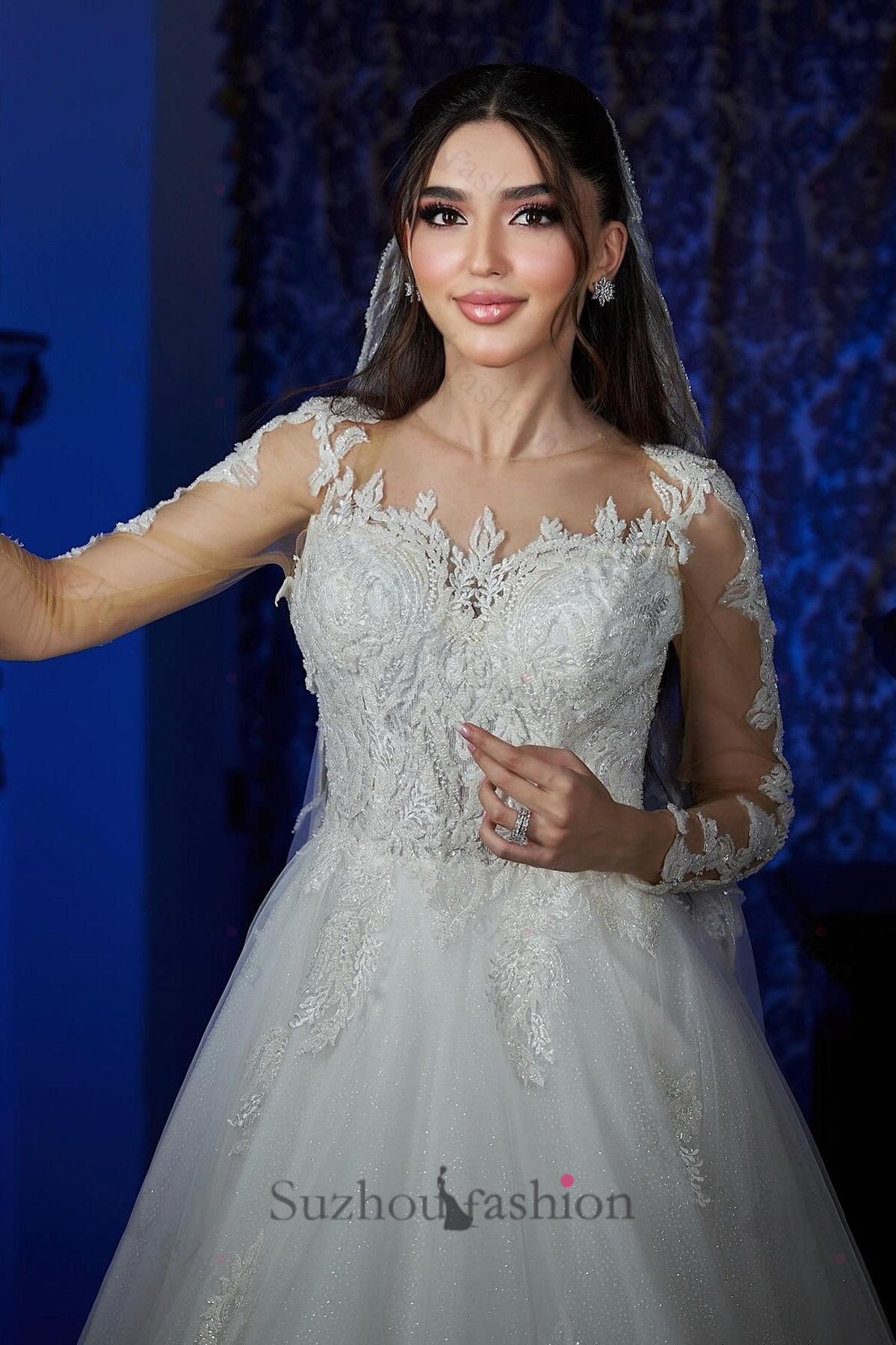 White Wedding Dress A Line Sweetheart Long Sleeves Long Tulle Bridal Gown With Appliques