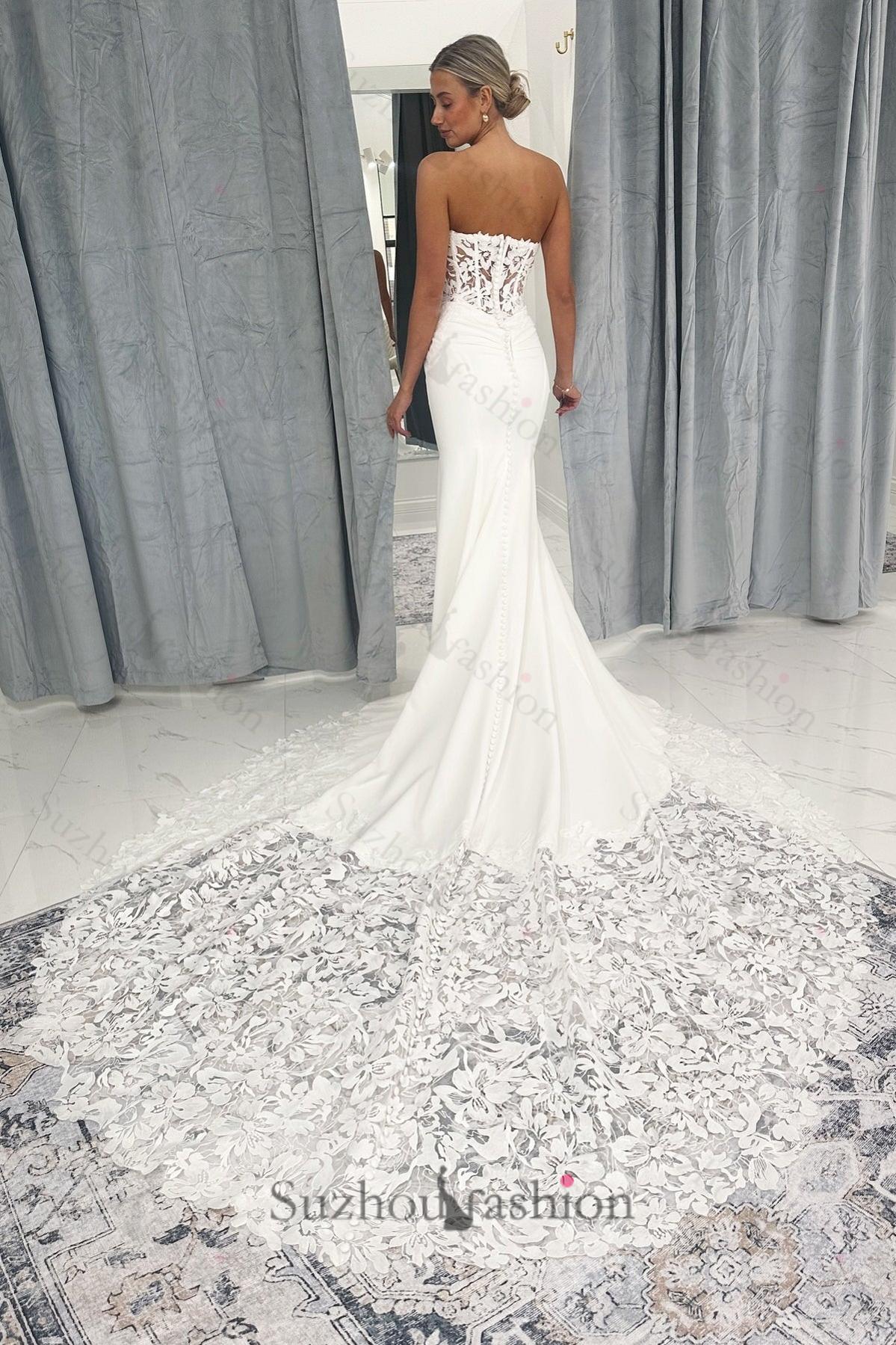 White Wedding Dress Lace Mermaid Sweetheart Strapless Sleeveless Cathedral Train Ruffle Satin Bridal Gown