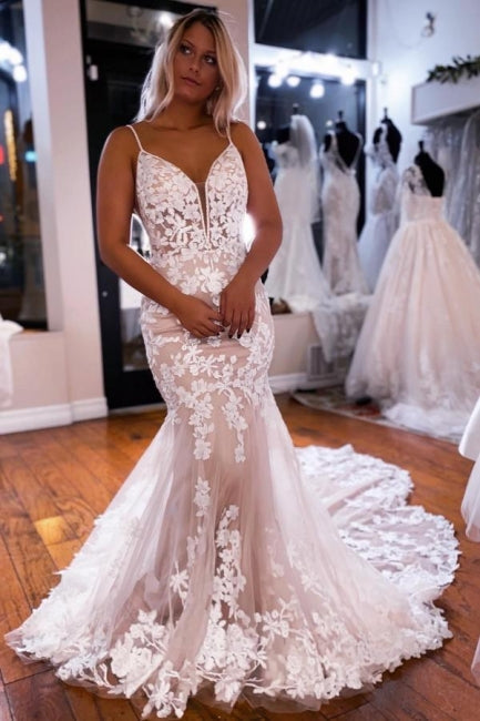 White Wedding Dress Mermaid V Neck Spaghetti Strap Lace Sleeveless Backless Cathedral Train Tulle Bridal Gown With Appliques