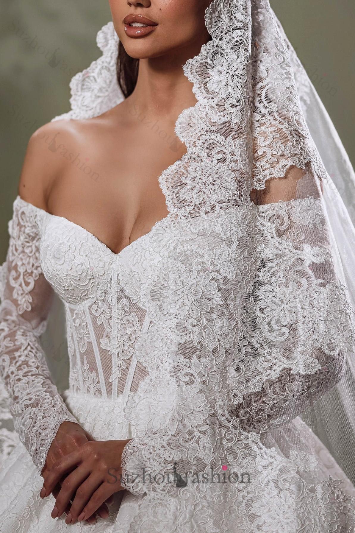 White Wedding Dress Sweetheart Off The Shoulder Long Sleeves Ball Gown Cathedral Train Lace Bridal Gown