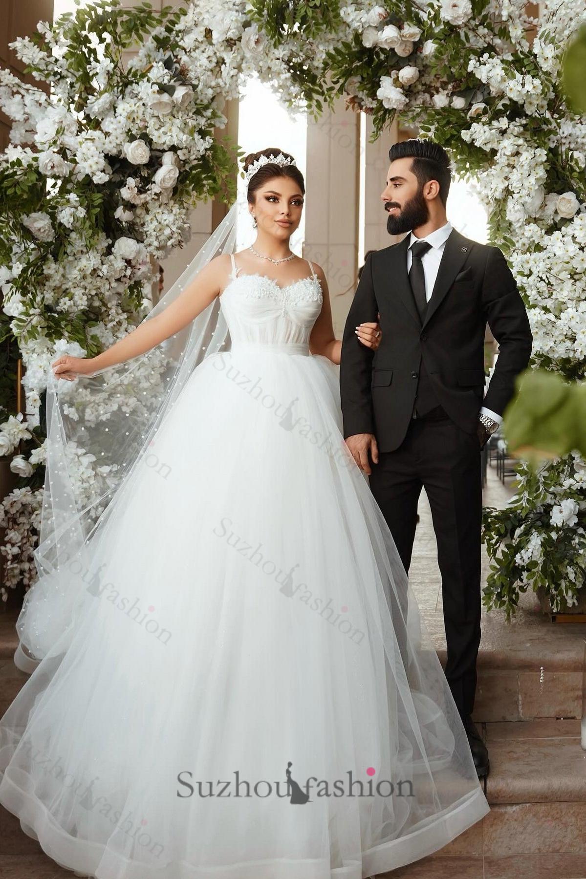 White Wedding Dress Sweetheart Spaghetti Strap Sleeveless Ball Gown Tulle Bridal Gown With Pearls And Appliques