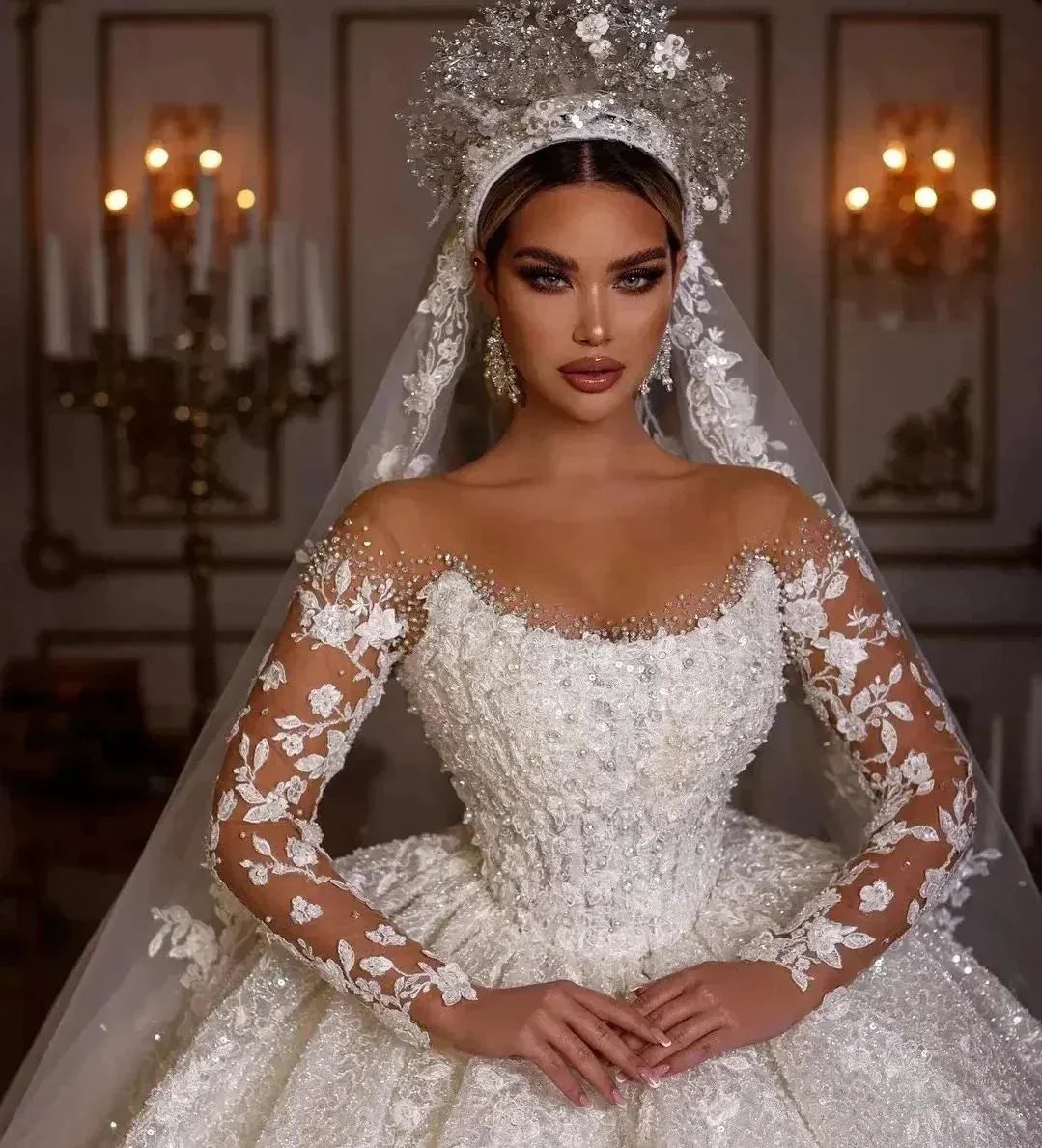 Women's Luxury Lace Wedding Dresses Dubai Long Sleeves Sequins Beads Sheer Neck Appliques Glitter Tulle Bride Gowns Vestido Noiv (ZD13320)