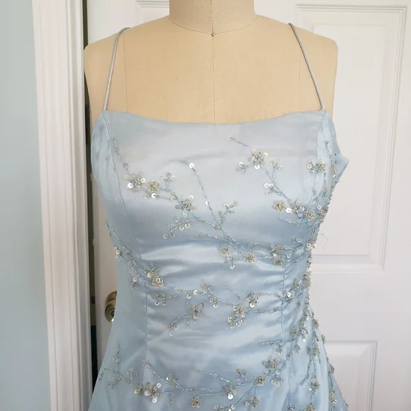 Elegant Light Blue Tulle Sequins Beaded Evening Dress Layered A Line Party Prom Dress - View 2 | VelvetHem