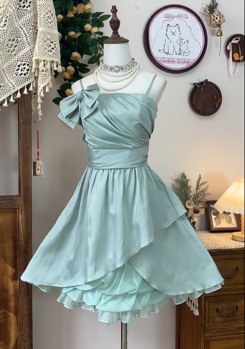 Cute Green Spaghetti Straps Satin Pleated Homecoming Dress Short Birthday Outfits - VelvetHem