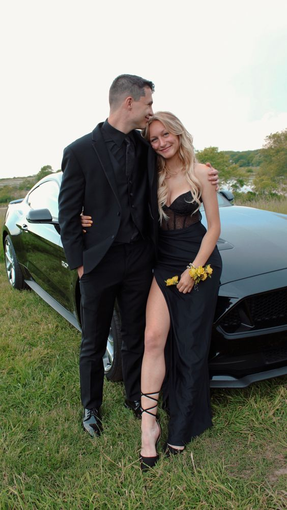 Sexy Black Sheath Long Prom Dress With Slit - VelvetHem