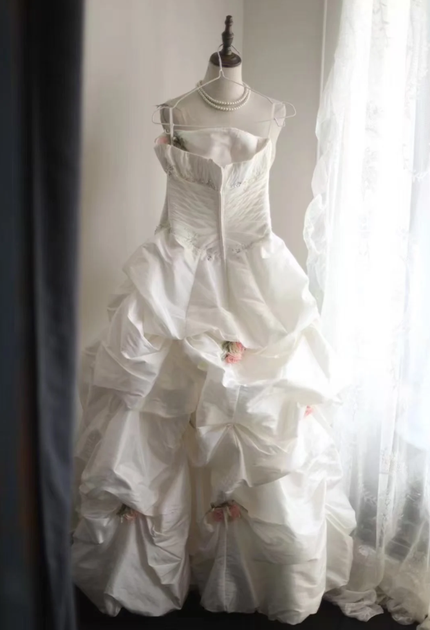 Elegant Strapless Ball Gown White Satin Pleated Floral Long Wedding Dress - View 8 | VelvetHem