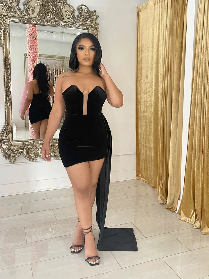 Black Velvet Short Homecoming Dress Zipper Back (ZD12614) - VelvetHem