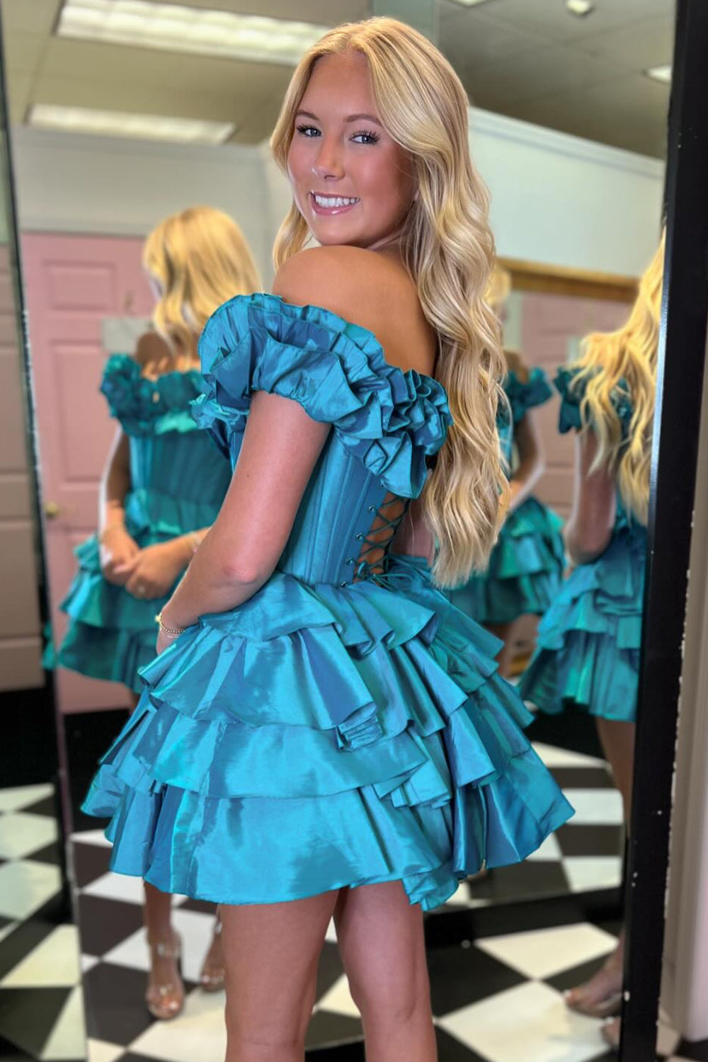 Yellow Homecoming Dresses Off The Shoulder Corset Short Cocktail Dresses With Ruffles