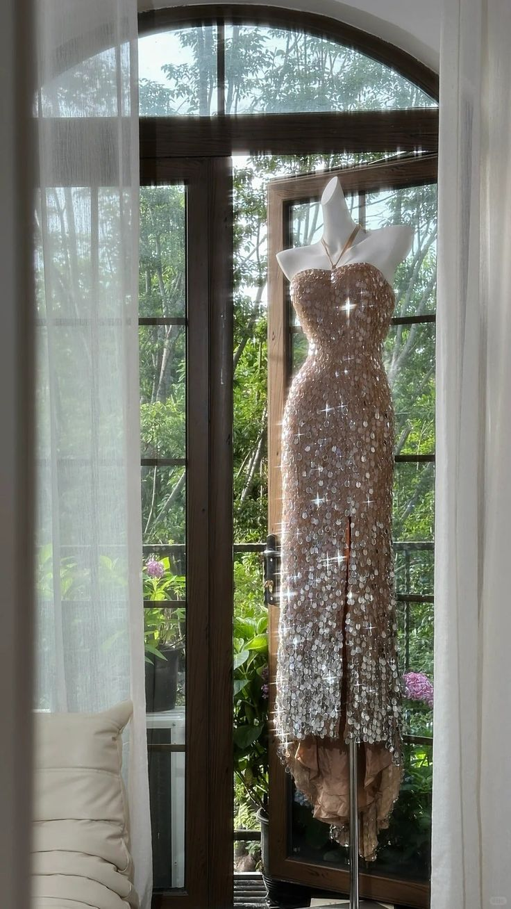 Gorgeous Halter Sequin Slit Mermaid Party Dress Long Evening Dress - View 4 | VelvetHem