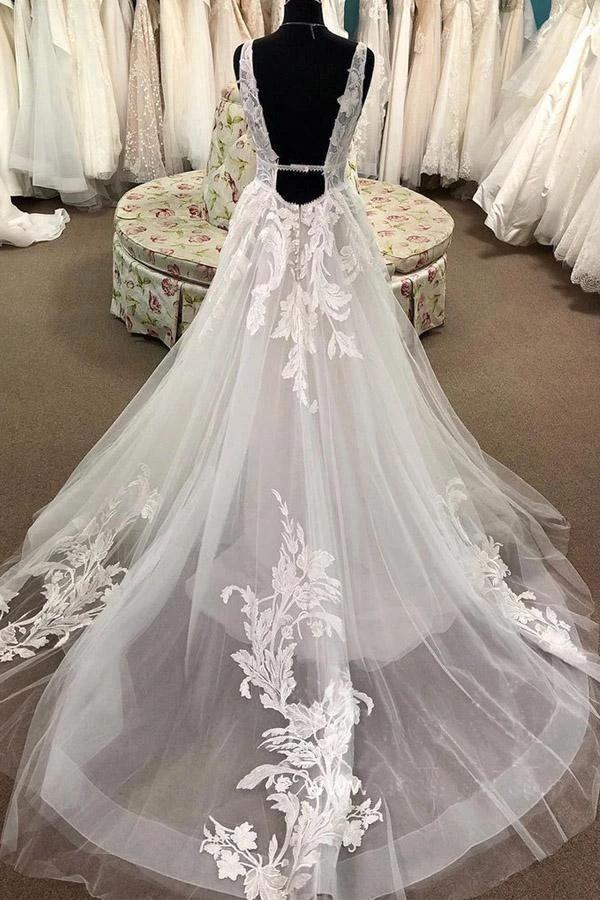 A Line Lace Appliqued Bridal Gown Deep V Neck Court Train Wedding Dress (ZD15303)