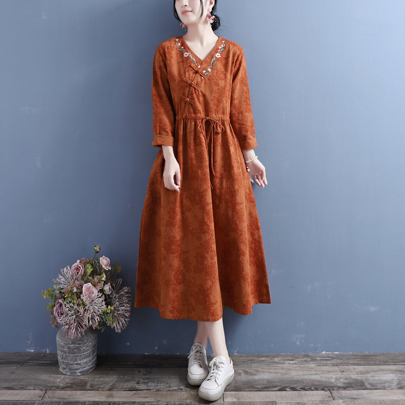 Gracefully Styled Dress for Any Occasion