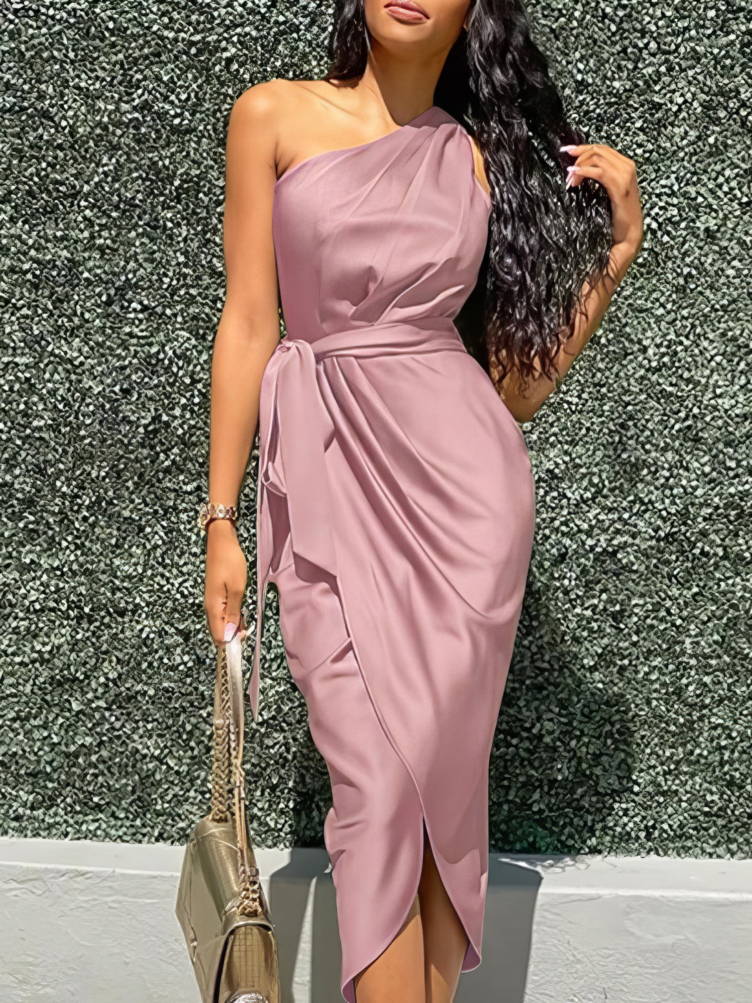 Polished Dress with an Effortless Classic Look